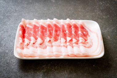 Dilimlenmiş taze domuz eti