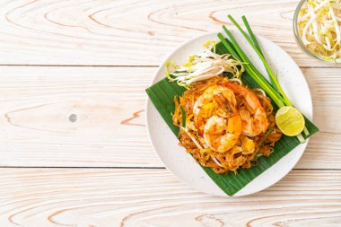 Pad Thai - Kızarmış pirinç eriştesi