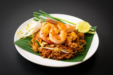 Pad Thai - Kızarmış pirinç eriştesi