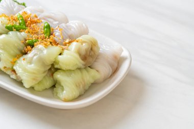 ( Kow Griep Pag Mor) Domuz buğulama pirinç paketleri ya da pilav kabuklu börekler