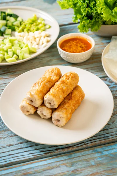 Vietnam domuz köftesi ve sebze paketleri (Nam-Neaung veya Nham Due) - Vietnam geleneksel yemek kültürü