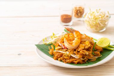 Pad Thai - Kızarmış pirinç eriştesi