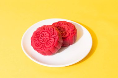 Ay pastası Sonbahar Festivali için kırmızı kadife aromalı