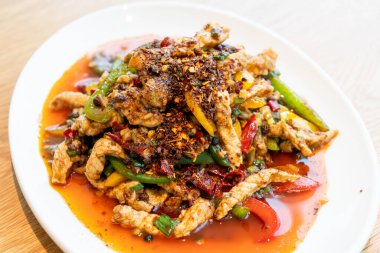 Çin usulü kızarmış domuz ve Mala Chili.