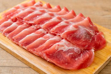 taze doğranmış domuz eti.