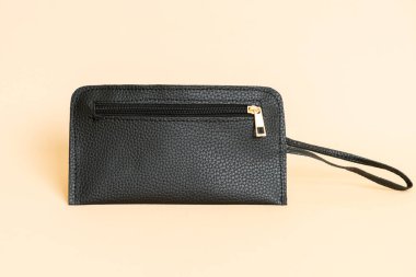 siyah deri çanta - moda tarzı