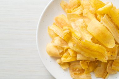 Çıtır muz cipsi. Kızarmış ya da dilimlenmiş muz.