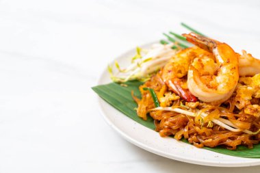 Pad Thai - Kızarmış pirinç eriştesi