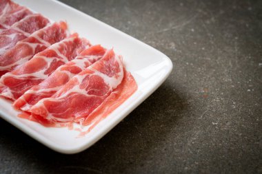 taze doğranmış domuz eti.