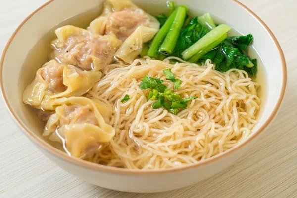 Macarrão Ovo Com Sopa Porco Wonton Bolinhos Porco Sopa Vegetais — Fotografia de Stock