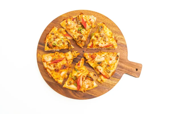 Pizza Frutti Mare Vassoio Legno Isolato Sfondo Bianco — Foto Stock