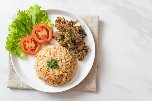 Arroz Frito Com Porco Grelhado Estilo Comida Asiática — Fotografia de Stock