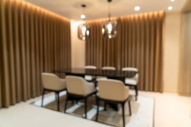 Arka plan için evdeki soyut bulanık yemek masası