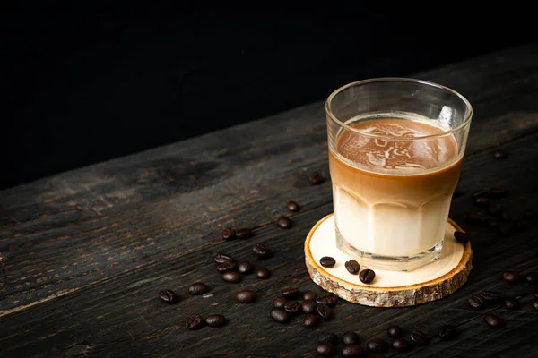 Pahar Cafea Latte Cafea Lapte Fundal Din Lemn — Fotografie, imagine de stoc