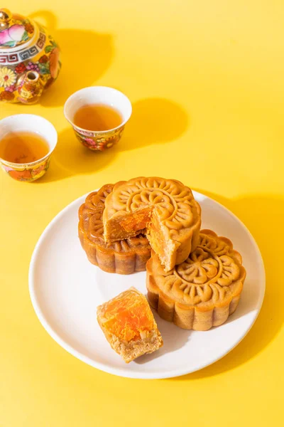 중국의 케이크두리 Mid Autumn Festival 달걀노른자 — 스톡 사진