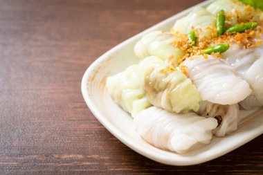 ( Kow Griep Pag Mor) Domuz buğulama pirinç paketleri ya da pilav kabuklu börekler