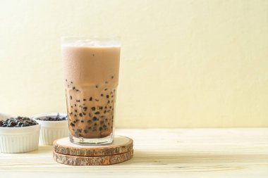 Kabarcıklı Tayvan sütlü çayı - popüler Asya içeceği