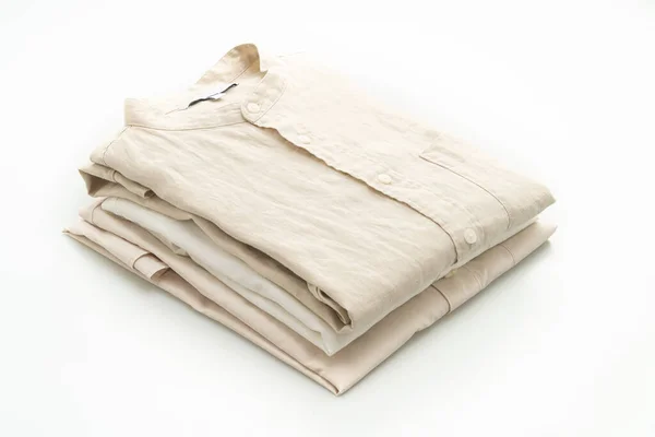 Piega Camicia Beige Isolato Sfondo Bianco — Foto Stock