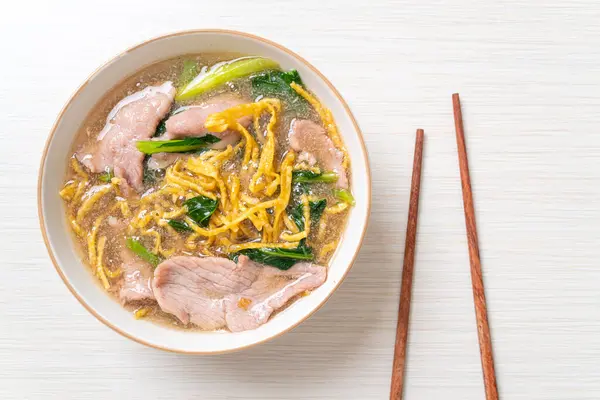 stock image Crispy noodles with Pork in Gravy Sauce - Asian food style