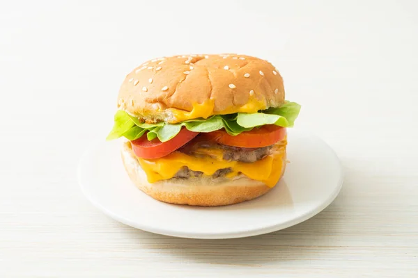 Hamburguesa Cerdo Con Queso Plato Blanco —  Fotos de Stock