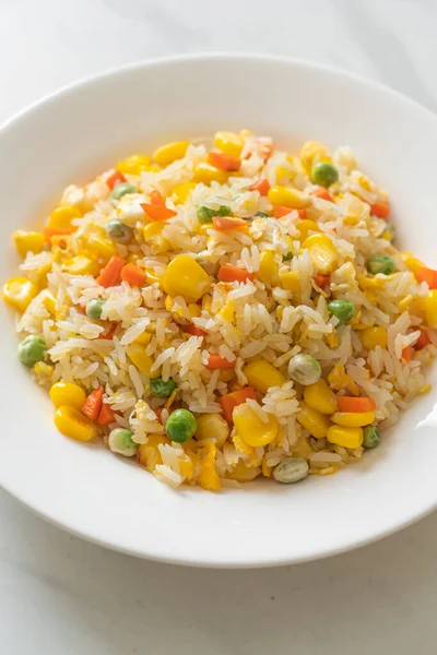 Homemade Fried Rice Mixed Vegetable Carrot Green Bean Peas Corn — Stock Photo, Image