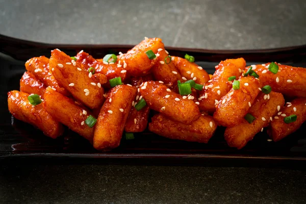 Pastel Arroz Coreano Frito Tteokbokki Con Salsa Picante Estilo Comida — Foto de Stock