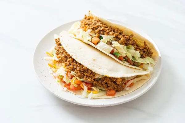 Tacos Mexicanos Con Pollo Picado Cocina Tradicional Mexicana — Foto de Stock