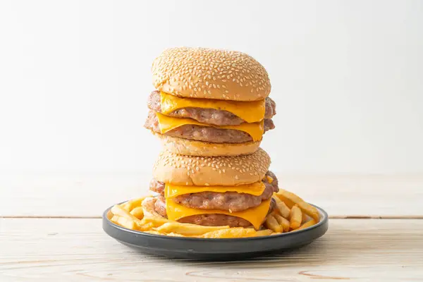 Hambúrguer Porco Hambúrguer Porco Com Queijo Batatas Fritas — Fotografia de Stock