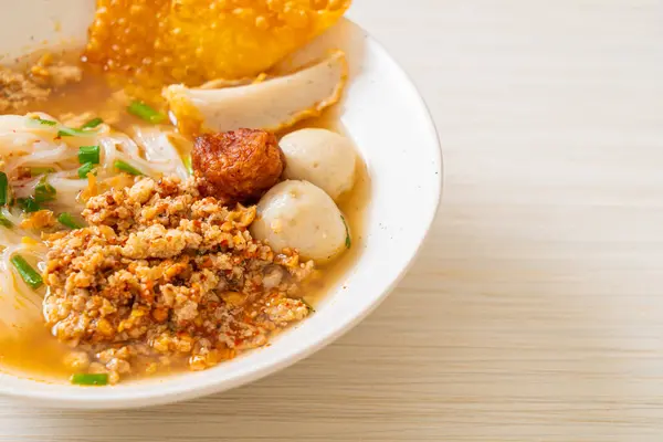 Nouilles Épicées Avec Boule Poisson Porc Haché Tom Yum Noodles — Photo