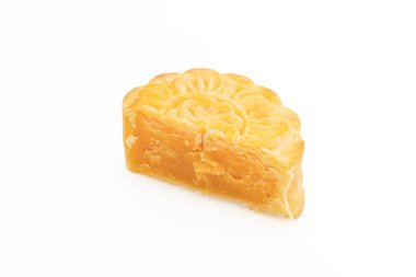 Beyaz arkaplanda Çin ay çöreği aromalı muhallebi