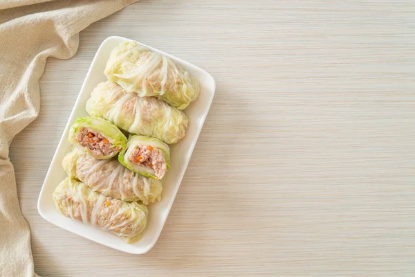 Homemade Minced Pork Wrapped Chinese Cabbage Steamed Cabbage Stuff Mince — Stock Photo, Image