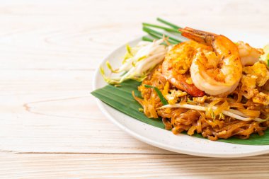 Pad Thai - Kızarmış pirinç eriştesi