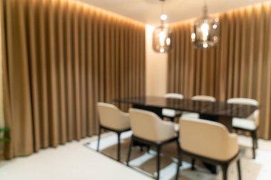 Arka plan için evdeki soyut bulanık yemek masası