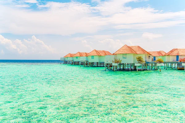 Hermoso Complejo Tropical Maldivas Hotel Isla Con Playa Mar Vacaciones — Foto de Stock