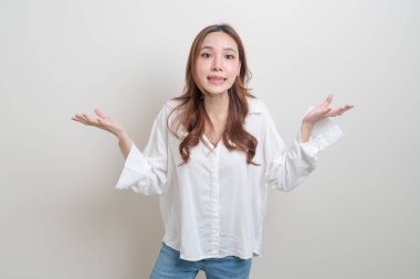 Portre güzel Asyalı kadın stresi, ciddi, endişe ya da şikayet