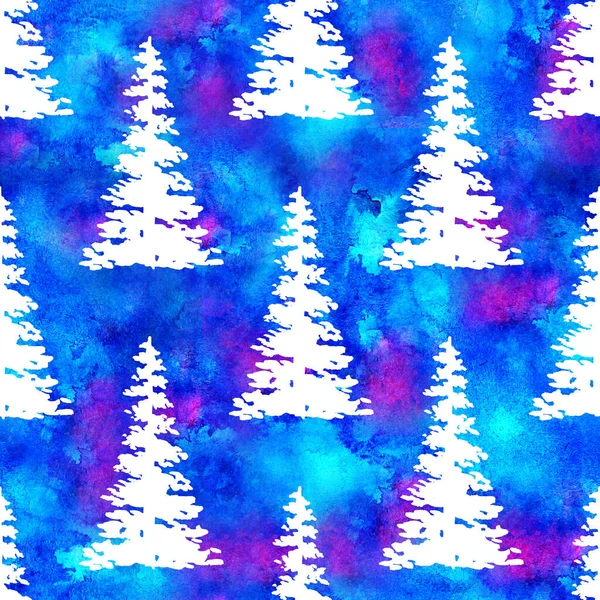 XMAS υδατογραφία Fir Tree Seamless Pattern σε λευκό χρώμα σε φόντο μπλε ακουαρέλα. Χειροποίητη ταπετσαρία από έλατο πεύκου για διακόσμηση, περιτύλιγμα ή χριστουγεννιάτικη διακόσμηση — Φωτογραφία Αρχείου
