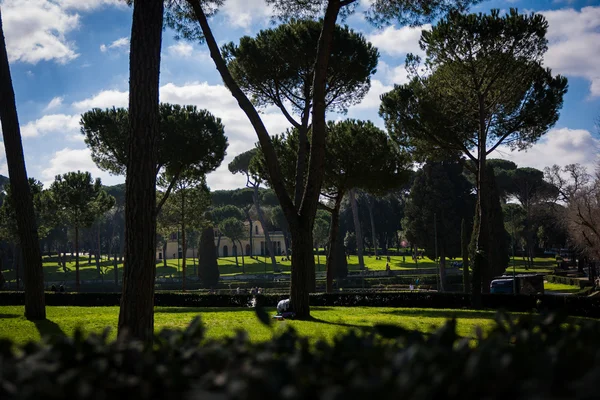 Escena Celestial Soleada Naturaleza en Villa Borghese Roma Italia — Foto de Stock