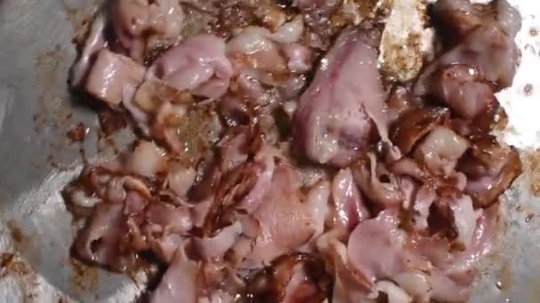 Câmera Vira Aproxima Bacon Ato Fritar — Vídeo de Stock