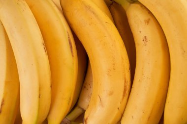 Sarı muzlar arka planı kapatır