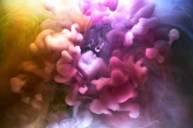 Çok renkli parlak duman soyut arkaplan rengarenk sis renkli duvar kağıdı kıvrımlı boya suyun altında