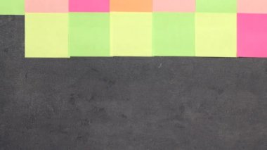 Mutlu yıllar, post it kağıtlara