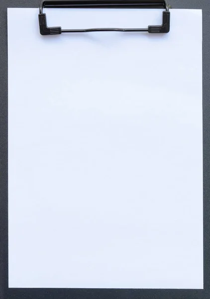 空の紙をバックグラウンドにして — ストック写真