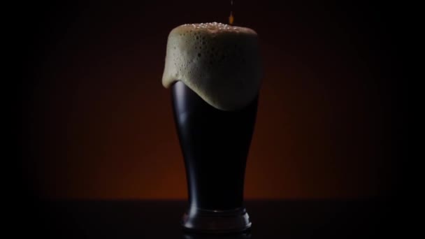 Guinnesse Beer pour széles