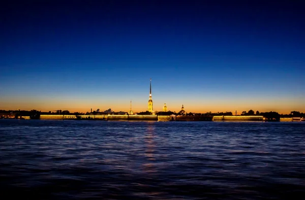 Rio Neva, São Petersburgo — Fotografia de Stock