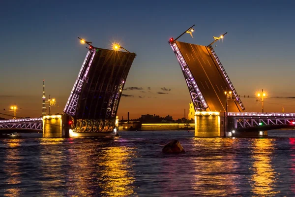 可移动的桥梁, 圣彼得堡 — 图库照片
