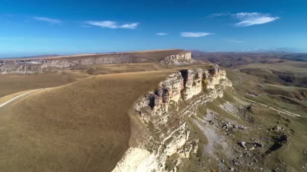 Plateau Dans Les Montagnes Caucase Nord Drone Tir Hautes Falaises — Video