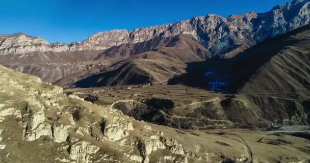 Schöne Felsen Einer Bergschlucht Landschaft Und Natur Des Nordkaukasus — Stockvideo