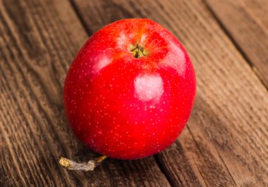 Kırmızı elma taze