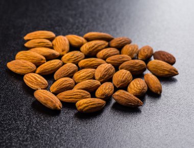 Badem fındık arka plan olarak.