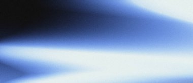 Yumuşak mavi ve beyaz soyut arkaplan ince doku ve nazik renk geçişi çeşitli tasarım uygulamaları ve dijital ortam için mükemmel bir sakinleştirici atmosfer yaratıyor..